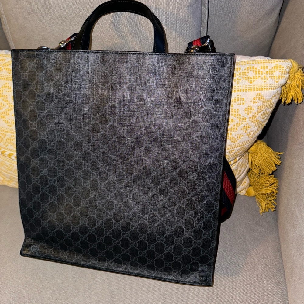 Gucci GG Tote in Black w/patchwork - Picture 3 of 5